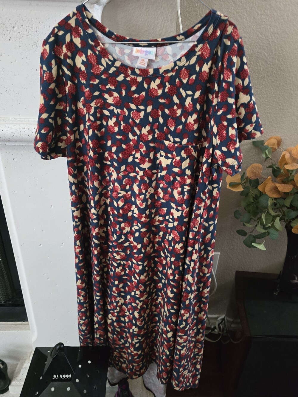LuLaRoe Navy Maxi Dress with Red and Cream Floral Print XS Size, It Is Strechy